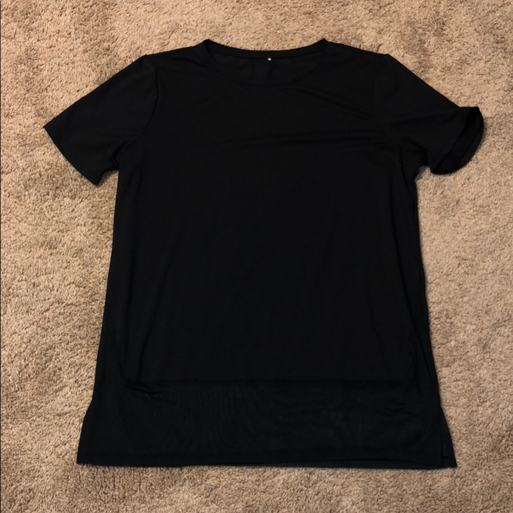 Fabletics t-shirt w/mesh detail